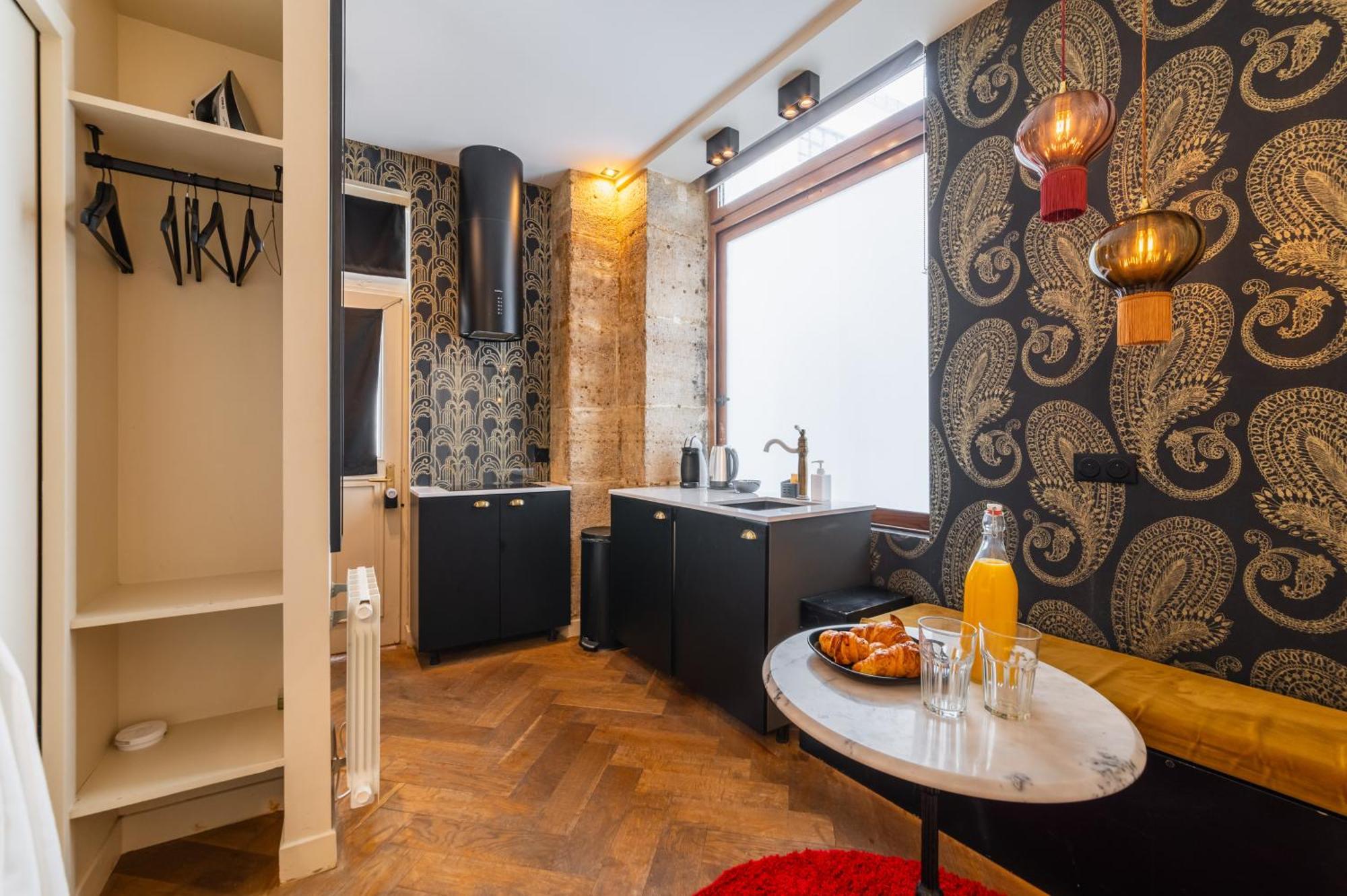 Studio Bien Equipe Proche De Toutes Commodites -2P Paris Exterior photo